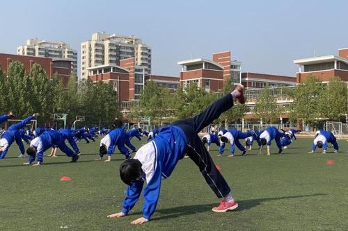 C4gym廣州驚奇—體育云課堂教師可以看視頻嗎  視頻后對教學工作總結