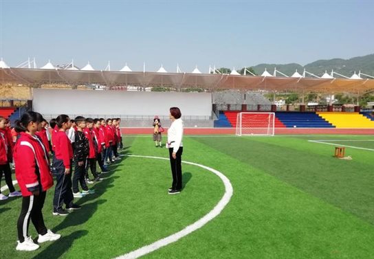 C4gym廣州驚奇—優秀的小學體育課評課20篇之一